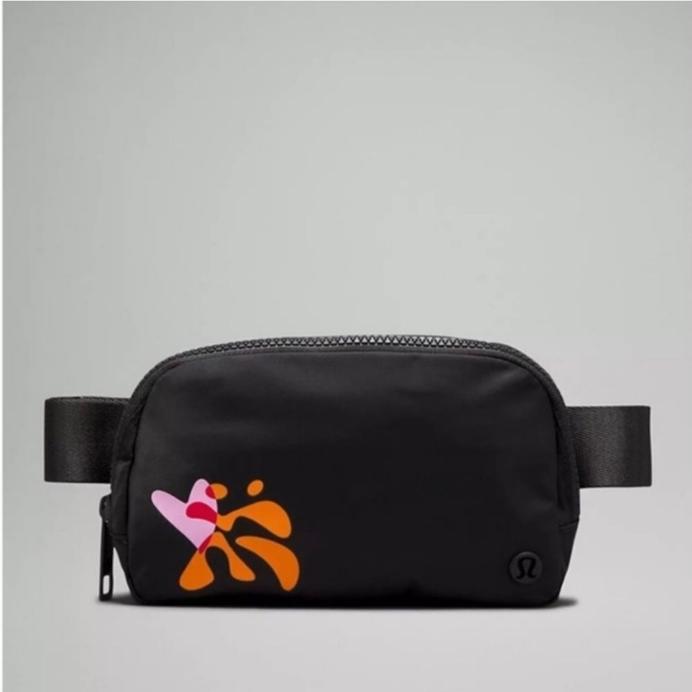 Lululemon 1L Belt Bag Everywhere Belt Bag Pride One Size Black NWT